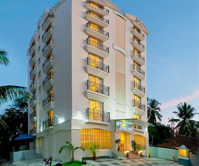 https://imgcld.yatra.com/ytimages/image/upload/t_hotel_yatra_city_desktop/v1440482007/Domestic Hotels/Hotels_Thiruvananthapuram/SFS Homebridge/OVERVIEW.jpg